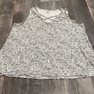 Old Navy Floral Tank with Straps at Neck Size 2X